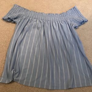 American Eagle off the shoulder crop top